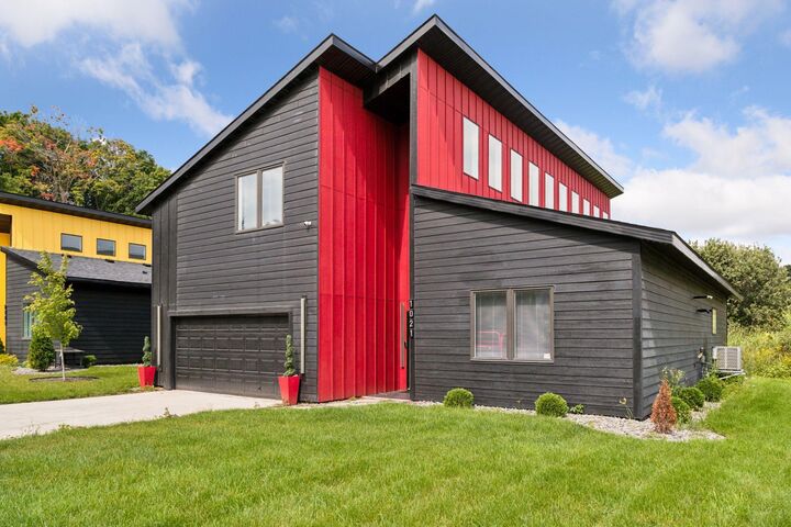 Property Photo: 1021 Gardner Street E MN 55391