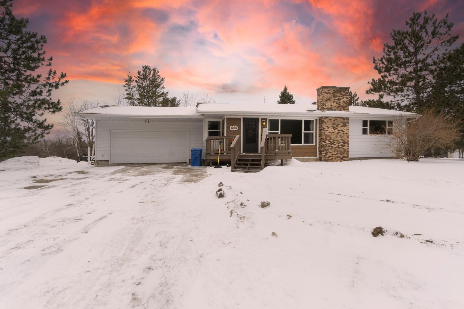 Property Photo:  7021 Dickinson Drive NW  MN 56601 