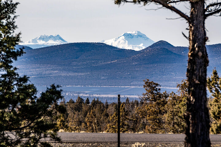 Property Photo:  11518 SE View Top Lane  OR 97754 