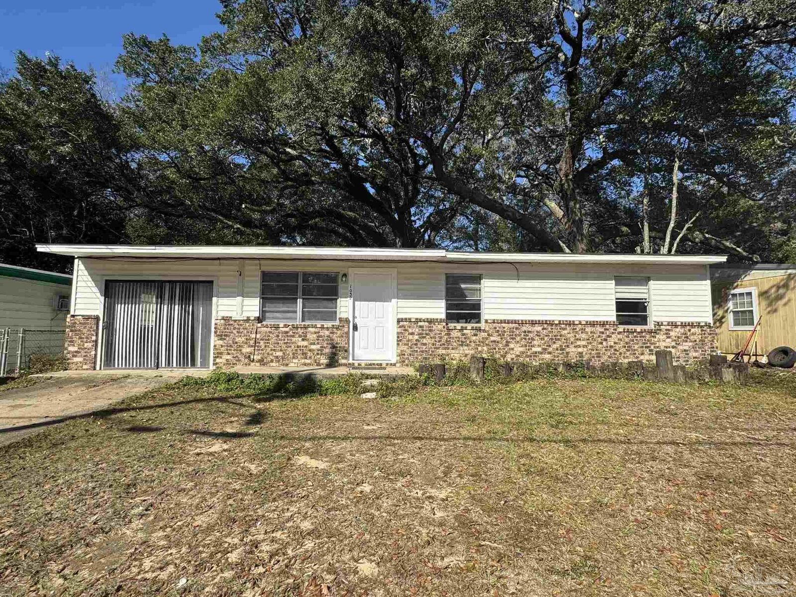 Property Photo:  1032 Fremont Ave  FL 32505 