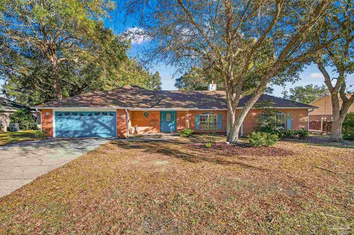 Property Photo:  6008 Badger Rd  FL 32570 