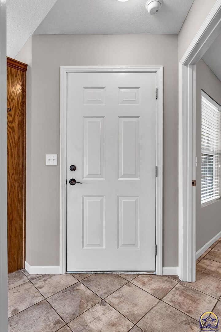 Property Photo: 5515 SW Chapella St KS 66614