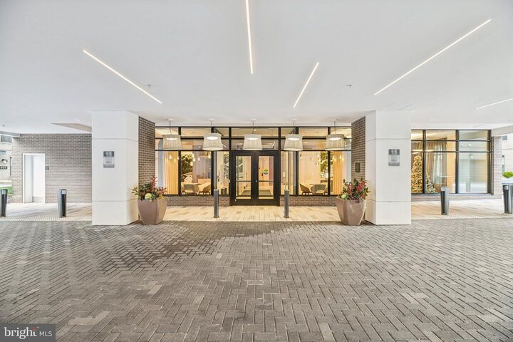 Property Photo:  925 N Fairfax Street 908  VA 22314 