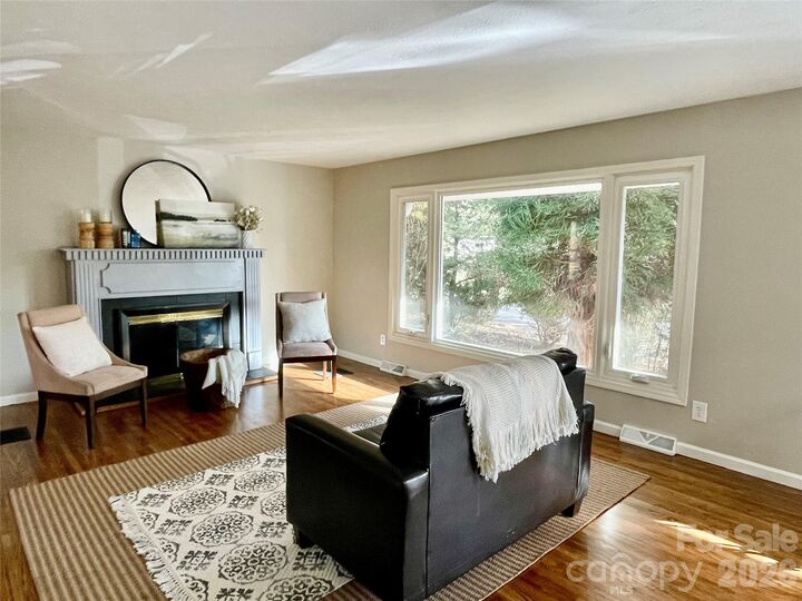 Property Photo:  15 Beaverdam Court  NC 28804 