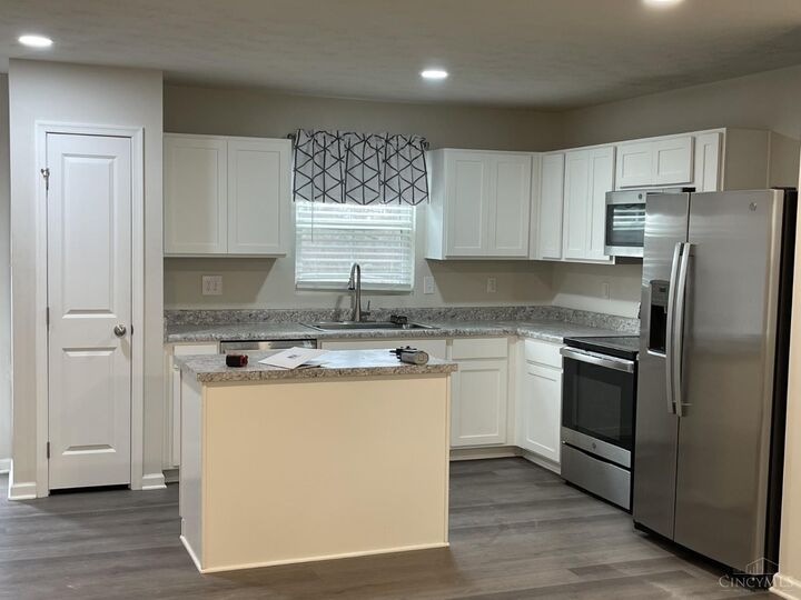 Property Photo: 6652 Rivulet Drive OH 45042