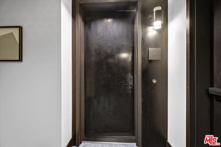 Property Photo:  10777 Wilshire Blvd  CA 90024 