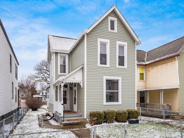 Property Photo:  121 Chicago Avenue  OH 43222 