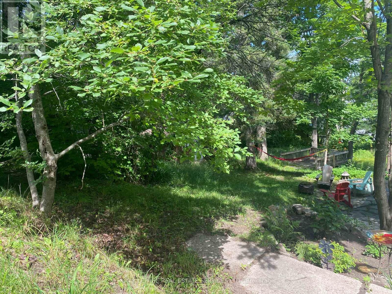 Property Photo:  16 Cora Street East  ON P1H 1P6 