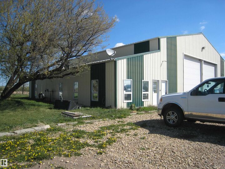 Property Photo: #17 470026 243A AB T9A 1W8