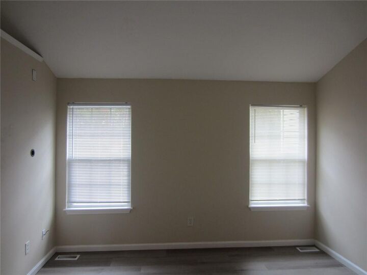 Property Photo: 4036 Oak Glenn Drive GA 30096