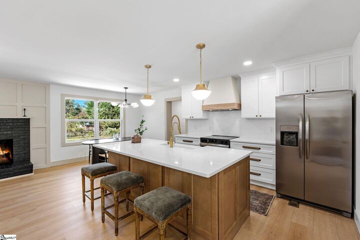 Property Photo:  207 Oakmont Drive  SC 29316 