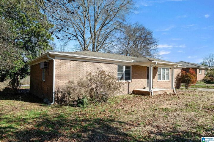Property Photo:  31 3rd Avenue  AL 35953 