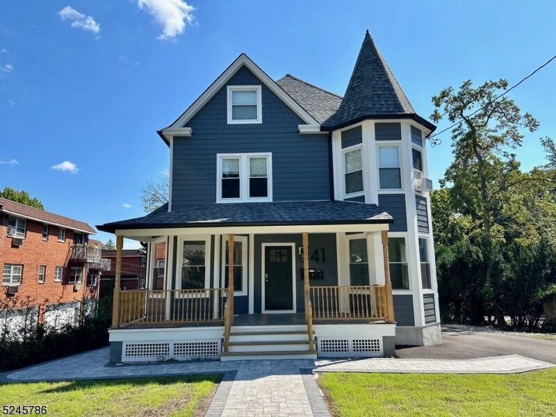 Property Photo:  41 Harrison Ave 1  NJ 07042 