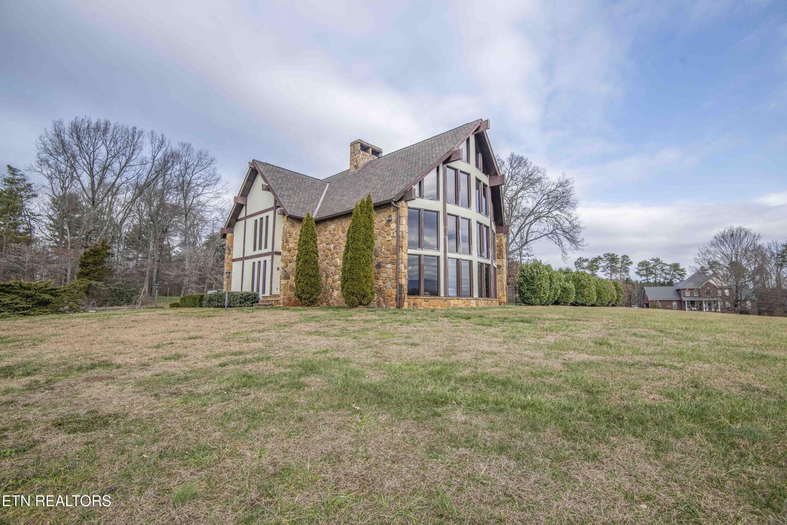 Property Photo:  1006 Foxdale Drive  TN 37803 