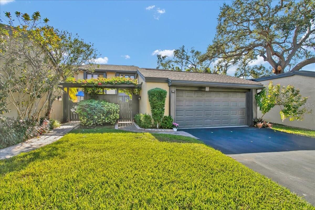 Property Photo:  13300 Indian Rocks Road 103  FL 33774 