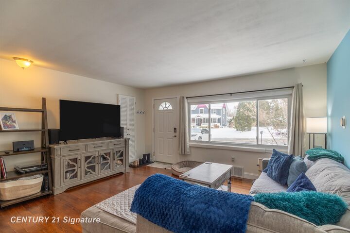 Property Photo:  818 S Adelaide Street  MI 48430 