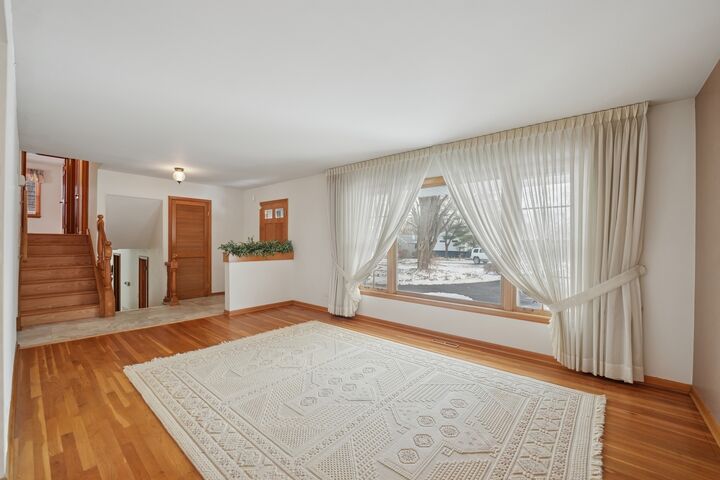 Property Photo: 0N314 Leonard Street IL 60190