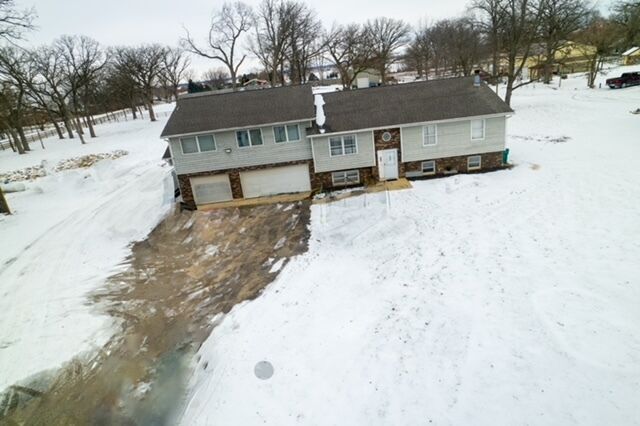 Property Photo: 45W962 Plank Road IL 60140