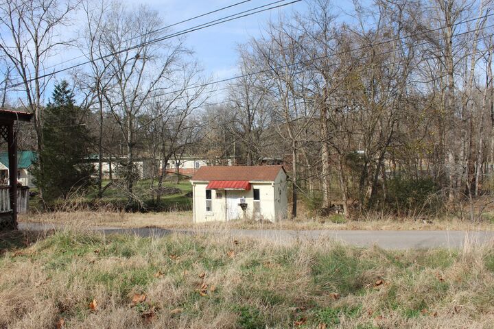 Property Photo:  191 McMillian St  TN 37061 