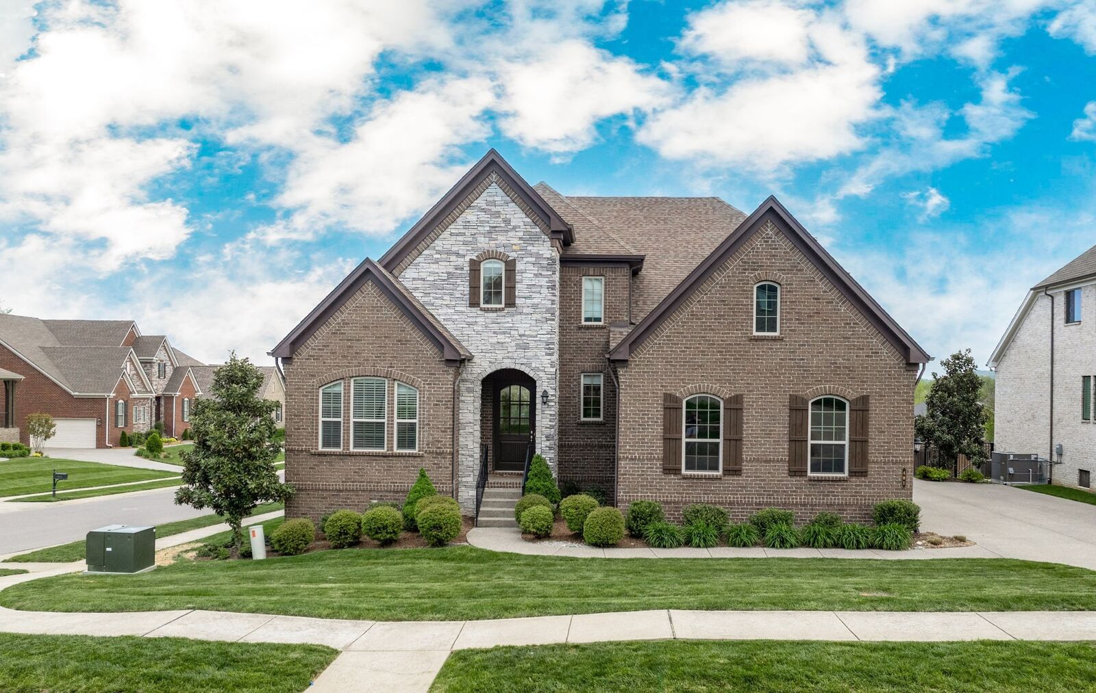 Property Photo:  401 Herring Trl  TN 37135 