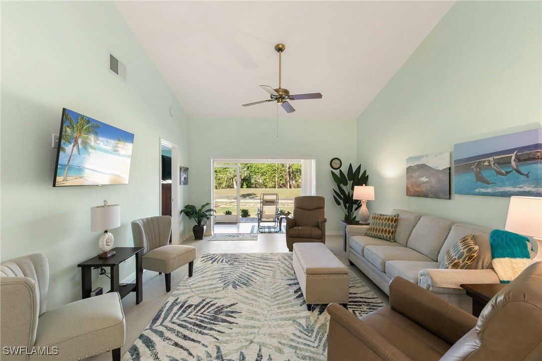 Property Photo:  657 Saint Andrews Boulevard  FL 34113 