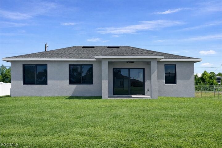 Property Photo: 312 Rand Avenue FL 33974