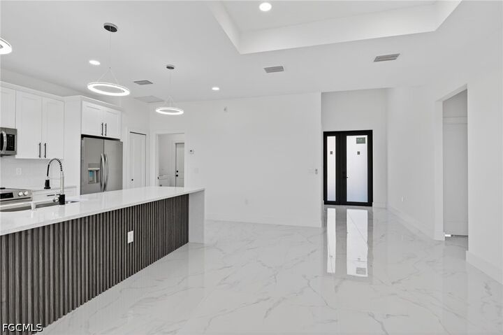 Property Photo:  312 Rand Avenue  FL 33974 