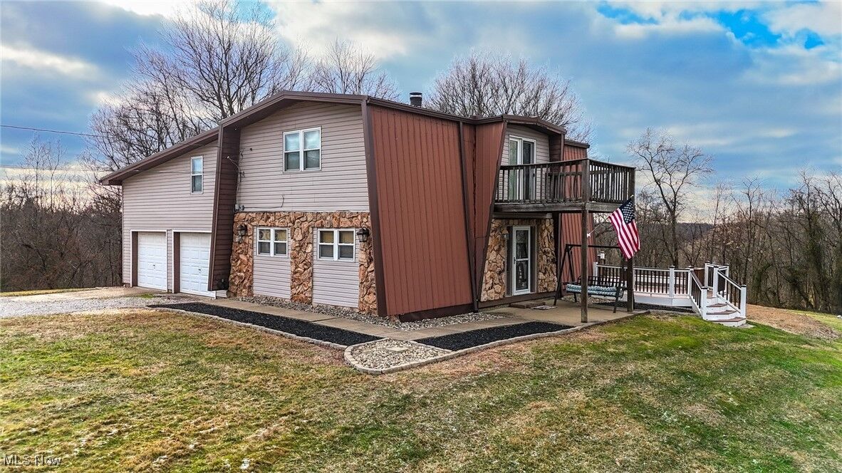 Property Photo:  448 Ridgeview Drive  WV 26170 
