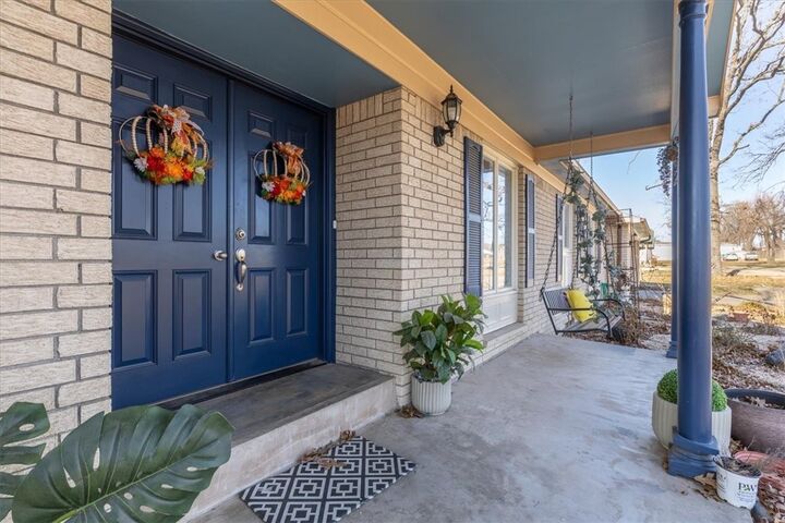 Property Photo:  2002 17th Street  AR 72758 