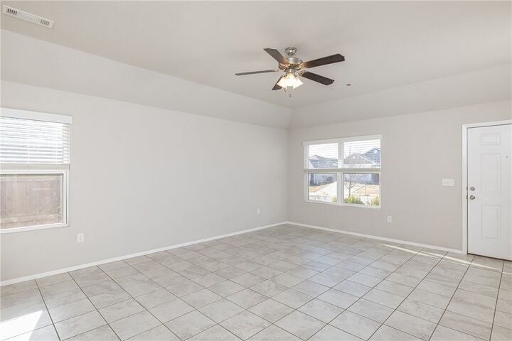 Property Photo:  1044 S Kingfisher Lane  AR 72701 