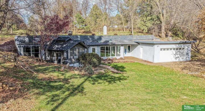 Property Photo:  14938 Fall River Lane  NE 68008 