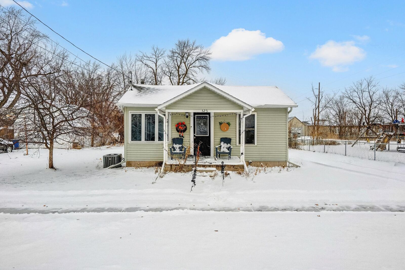 Property Photo:  523 Michigan Street  WI 54963 
