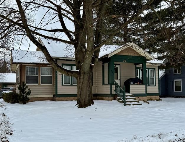 Property Photo: 430 W Ferry Street MI 49103