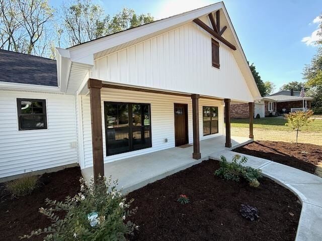 Property Photo:  3305 NW B Street  IN 47330 