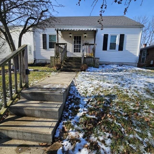 Property Photo:  450 SW 5th Street  IN 47374 