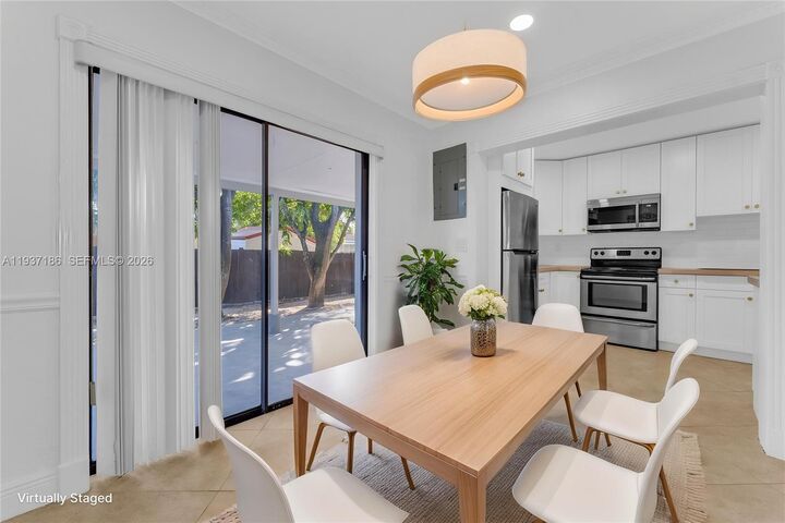 Property Photo:  5208 NE 5th Ave 0  FL 33334 