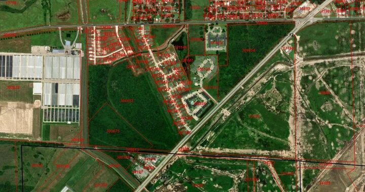 Property Photo:  4030 Edgar Brown Dr  TX 77630 