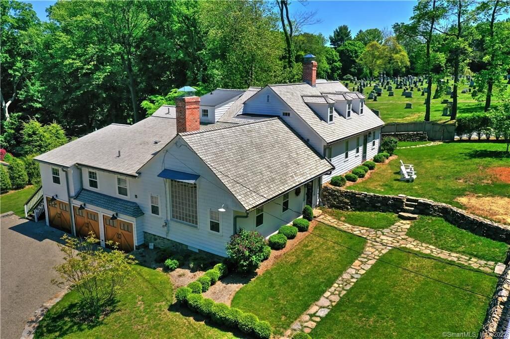 Property Photo: 96 Kings Highway North CT 06880