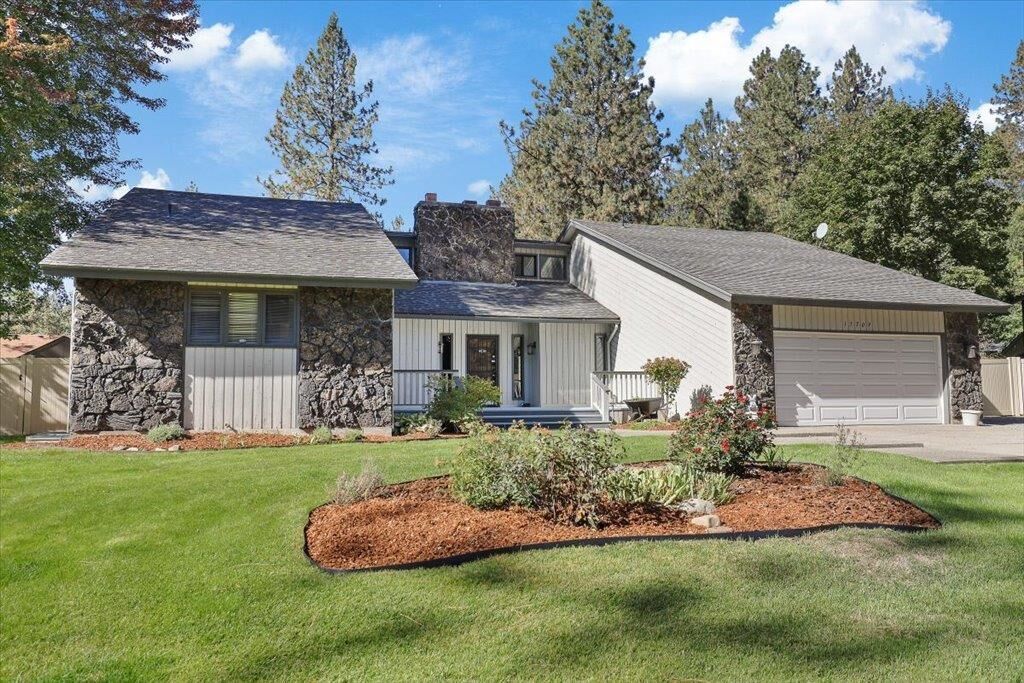Property Photo:  15709 N Glencrest Ct  WA 99208 
