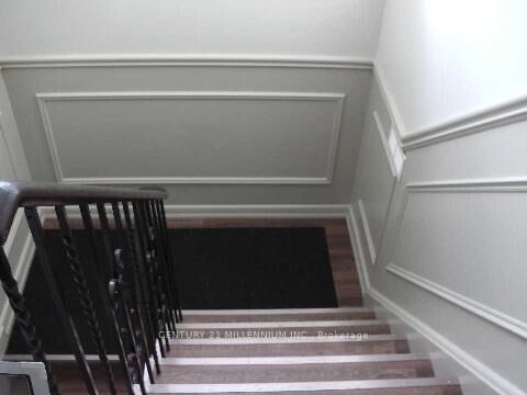 Property Photo:  59 Garthdale Court Upper  ON M3H 5P7 