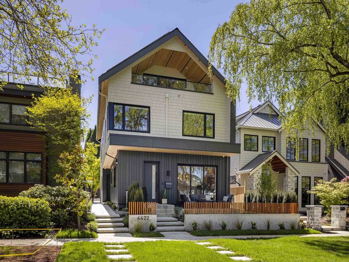 Property Photo:  4422 W 6th Avenue 1  BC V6R 1V3 