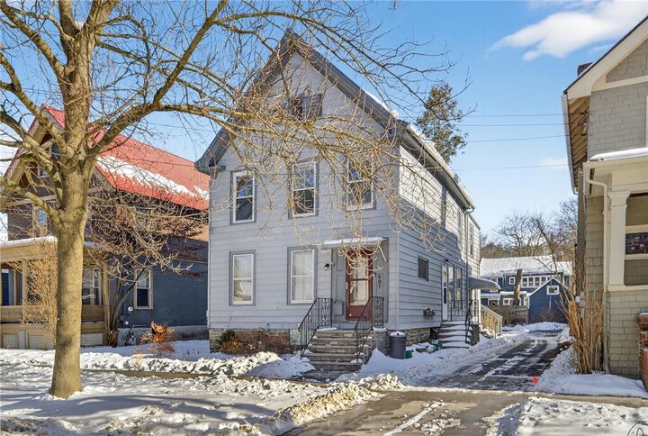 Property Photo: 607 N Cayuga Street 2N NY 14850