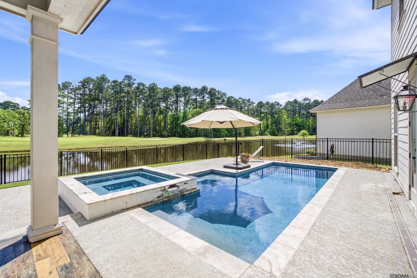 Property Photo: 9421 St Andrews Ct LA 70726