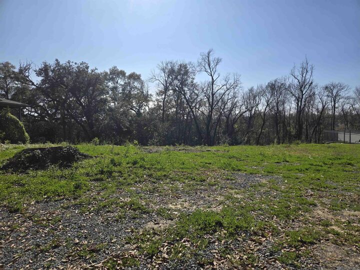 Property Photo:  8008 Highland Rd  LA 70808 