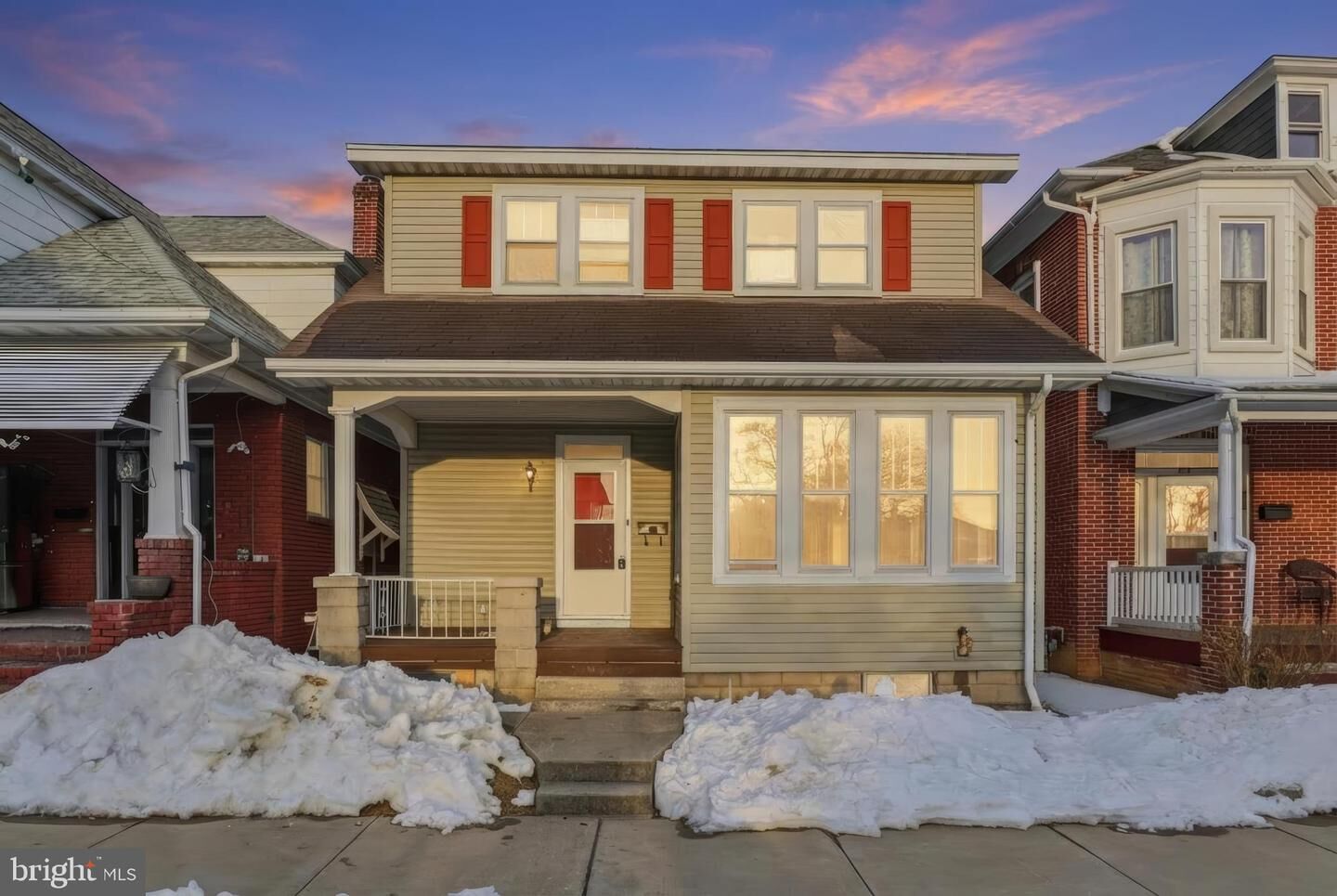 Property Photo:  33 Sprenkle Avenue  PA 17331 