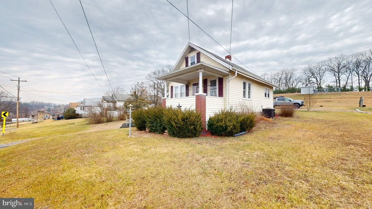 Property Photo:  9237 Frankfort Highway  WV 26719 