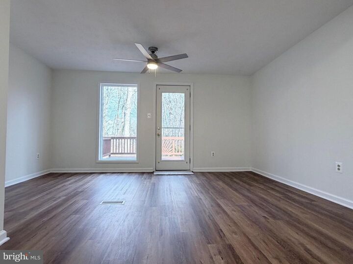 Property Photo:  13624 Forest Pond Court  VA 20121 