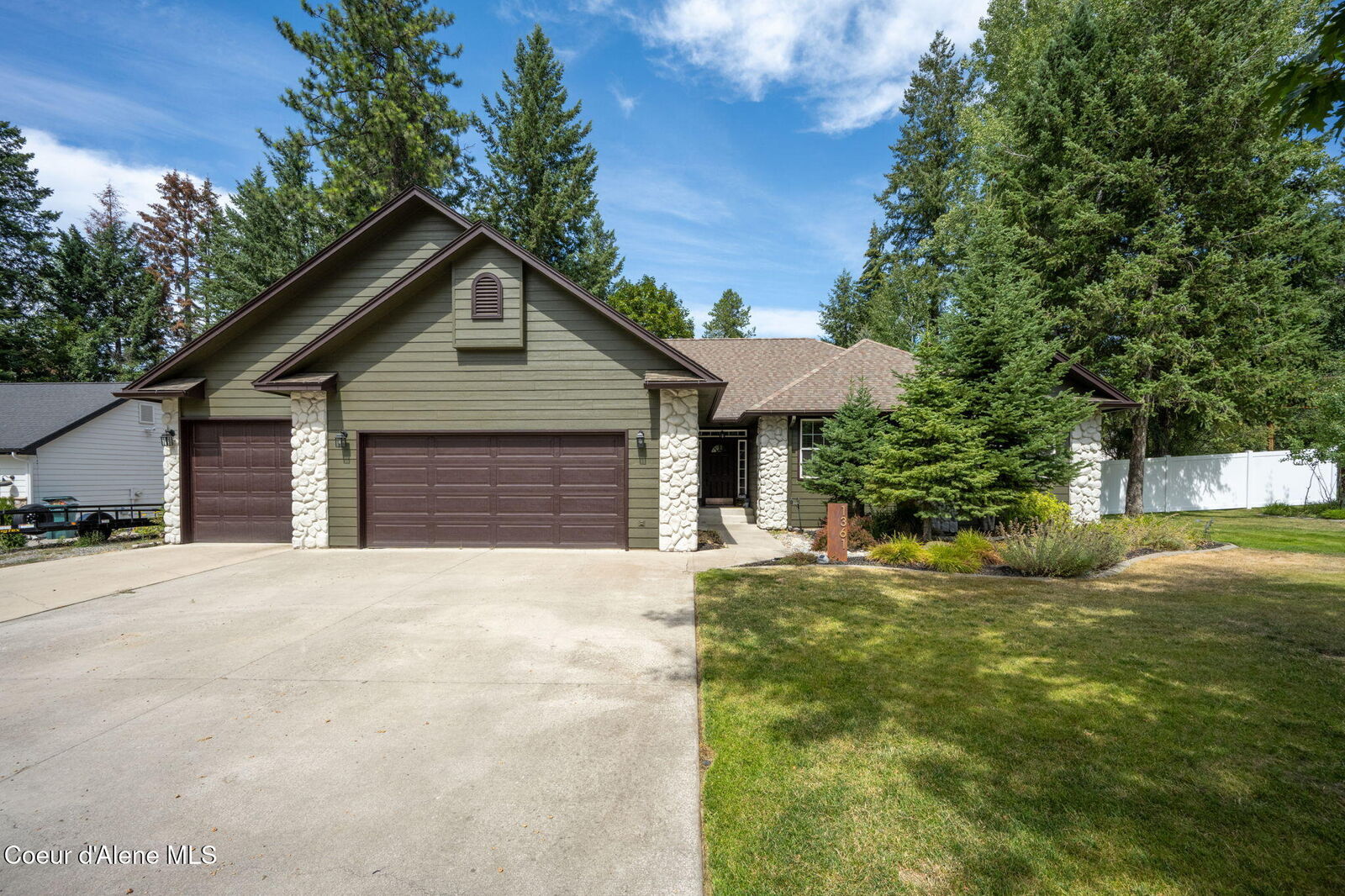 Property Photo:  1361 E Westdale Dr  ID 83835 