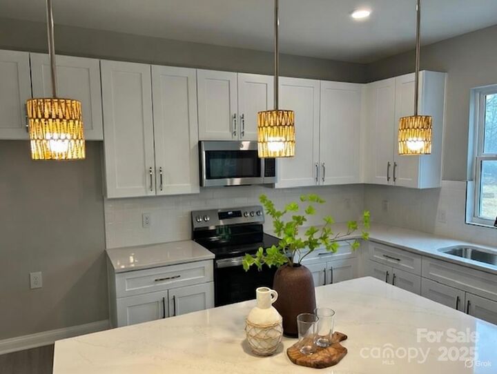 Property Photo:  1813 Shuford Road  NC 28092 