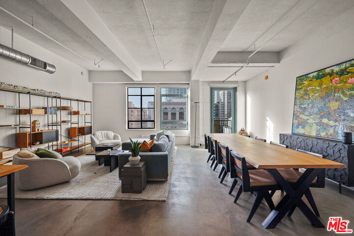 Property Photo: 849 S Broadway CA 90014